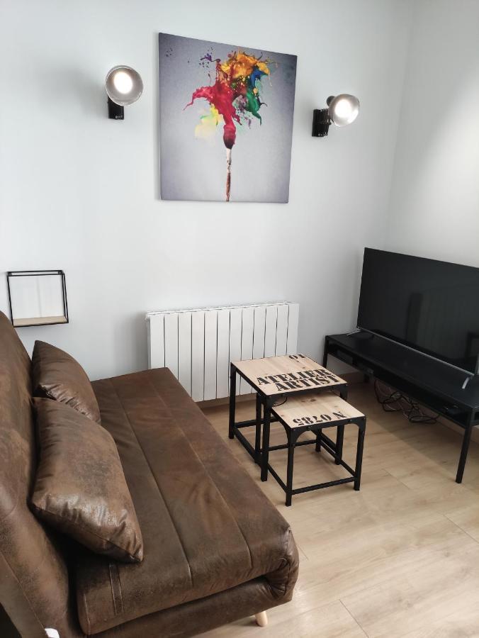 L'Atelier De L'Artiste - Moulins Coeur De Ville Ngoại thất bức ảnh