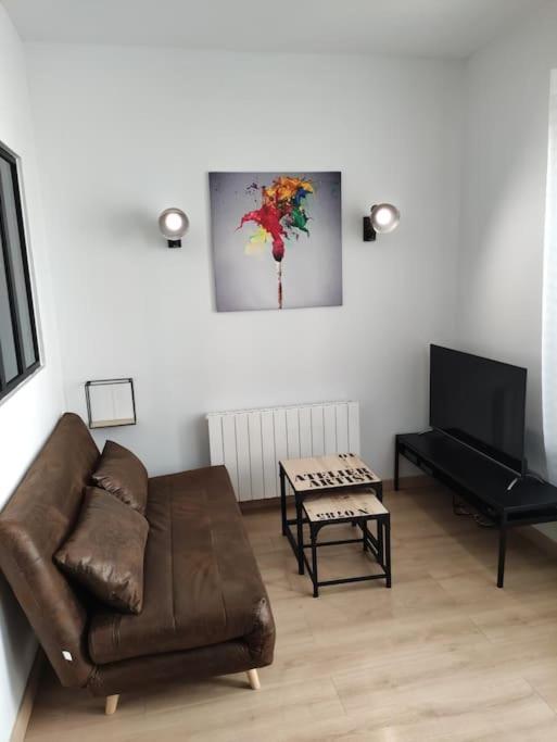 L'Atelier De L'Artiste - Moulins Coeur De Ville Ngoại thất bức ảnh